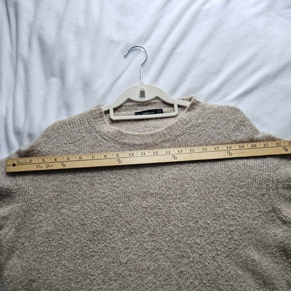 Zara Cozy Tan Crew Neck Sweater - Picture 3 of 6